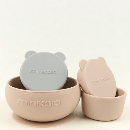MinikOiOi BITES Силиконска чинија со вакум капаче